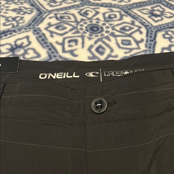 O'Neill Hybrid Cargo Shorts - Picture 3 of 14
